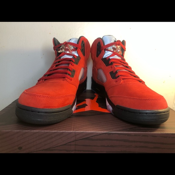 ⚠️SOLD⚠️Air Jordan 5 Retro “Raging Bull” - Picture 3 of 10